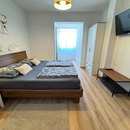Guest house Deskovic 3*